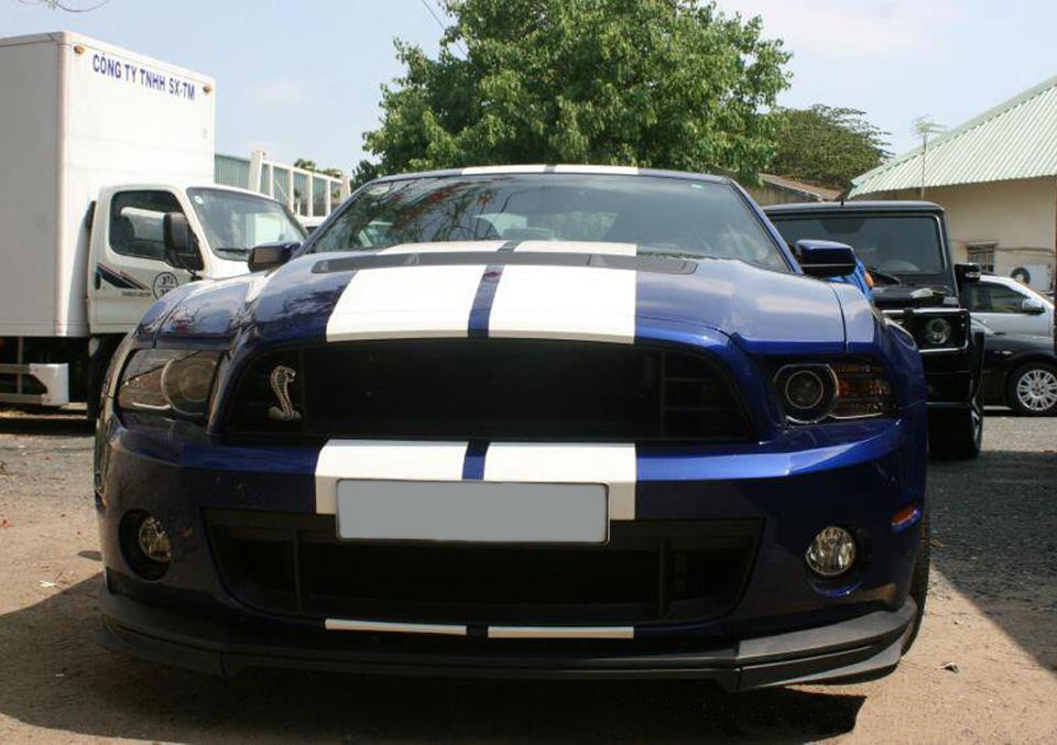 Diện kiến “siêu rắn” Ford Shelby GT500 2013 tại Việt Nam