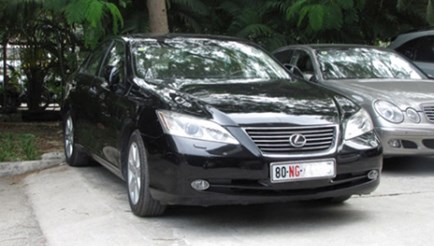 Đề xuất những phương án xử lý xe biển ngoại giao