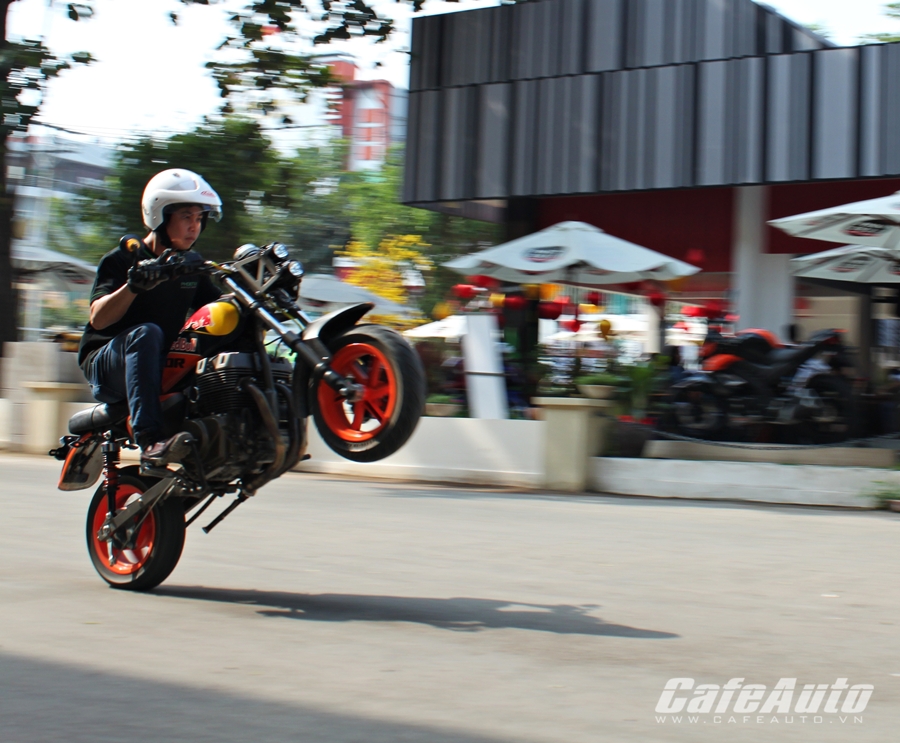 “Test xe mới – Thử xe độc” cùng Motorrock