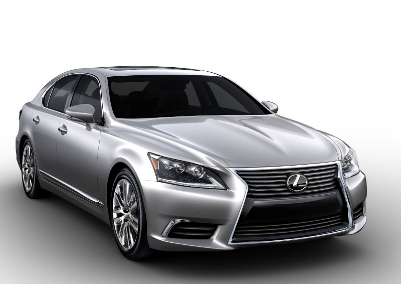 Lexus LS nâng cấp cho phiên bản 2015