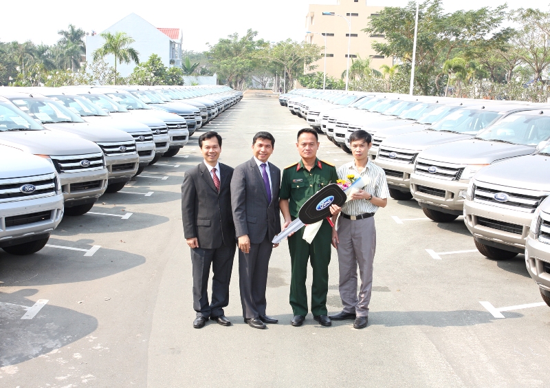 Ford bàn giao 120 xe Ford Ranger XLT cho tập đoàn Viettel