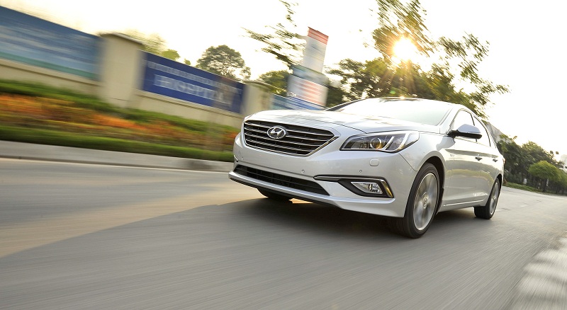 Hyundai Sonata 2015 giảm giá tới 61 triệu đồng