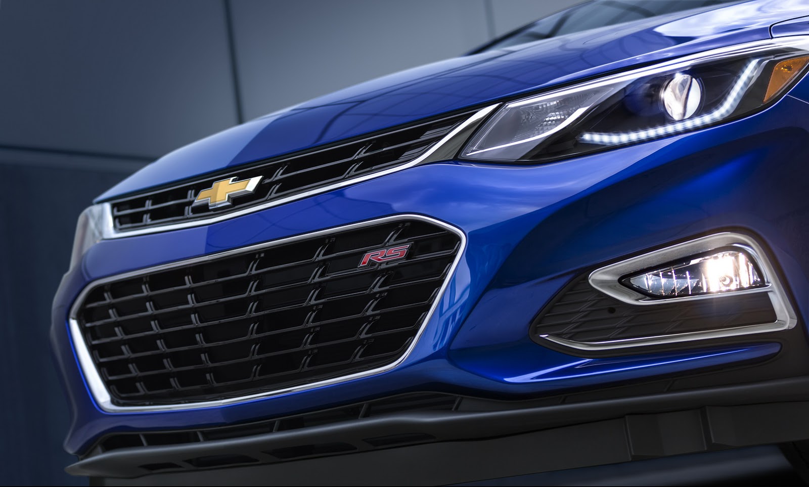 Chevrolet Cruze 2016, rộng hơn, nhẹ hơn và nhiều công nghệ