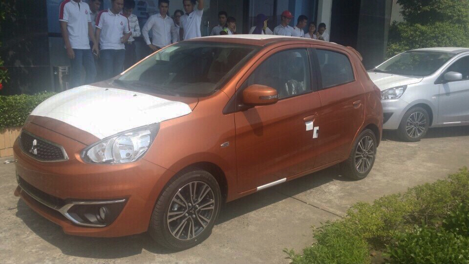 Ô tô giá rẻ Mitsubishi Mirage 2016 bất ngờ xuất hiện tại Việt Nam