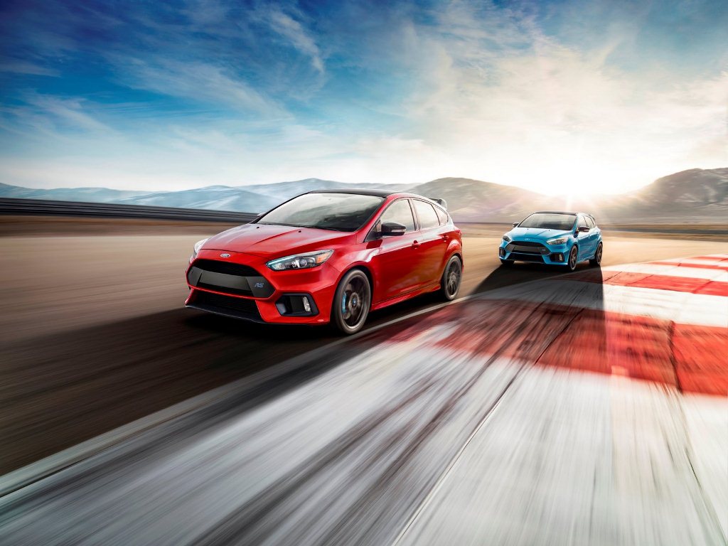 Ford Focus RS 2018 tăng giá 5.000 USD