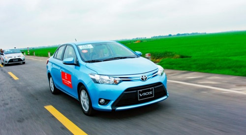 Toyota triệu hồi xe lỗi túi khí: “một sự bắt buộc và rất chậm trễ”