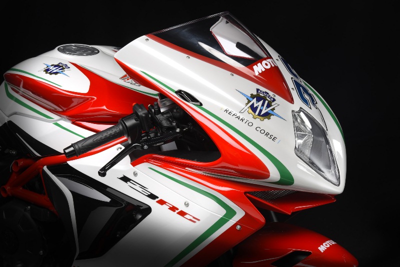 MV Agusta ra mắt phiên bản đường đua F3 RC 2018 - thay đổi họa tiết, tăng 5 mã lực