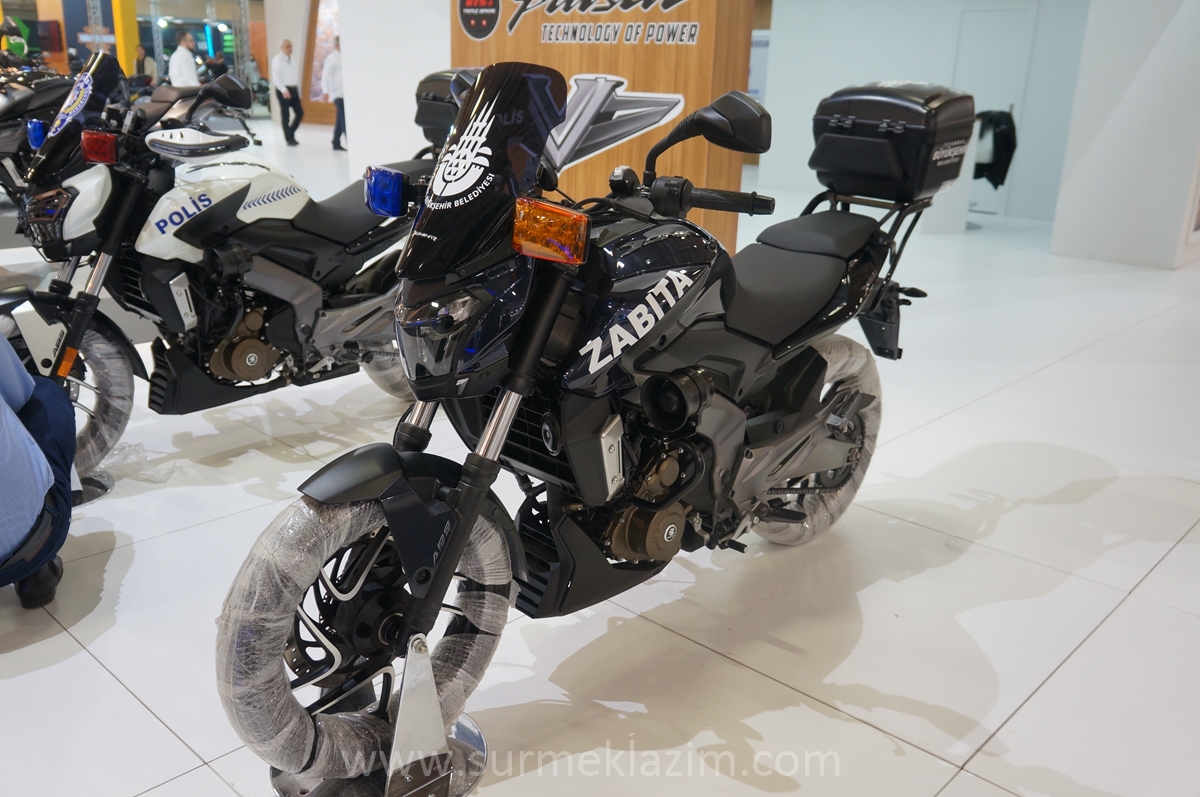 Bajaj Dominar 400 phiên bản đặc chủng dành cho cảnh sát Ấn Độ