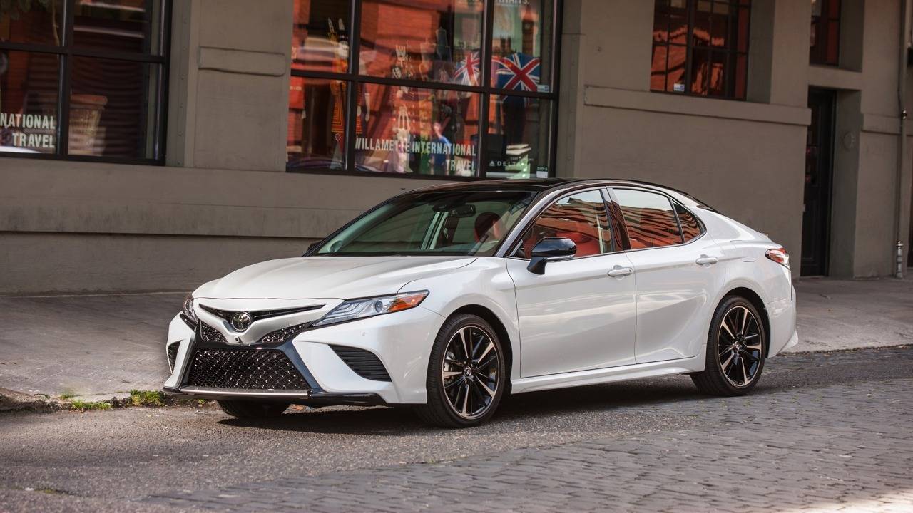 Triệu hồi hơn 1.700 chiếc Toyota Camry 2018 tại Mỹ
