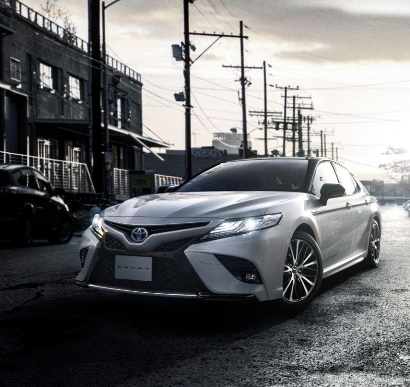 Toyota Camry 2018 bản thể thao ra mắt tại Nhật, giá 772 triệu đồng