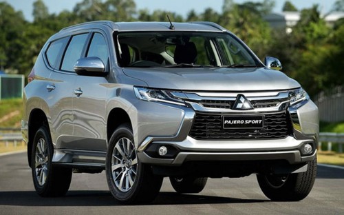 Cận cảnh loạt xe ô tô 