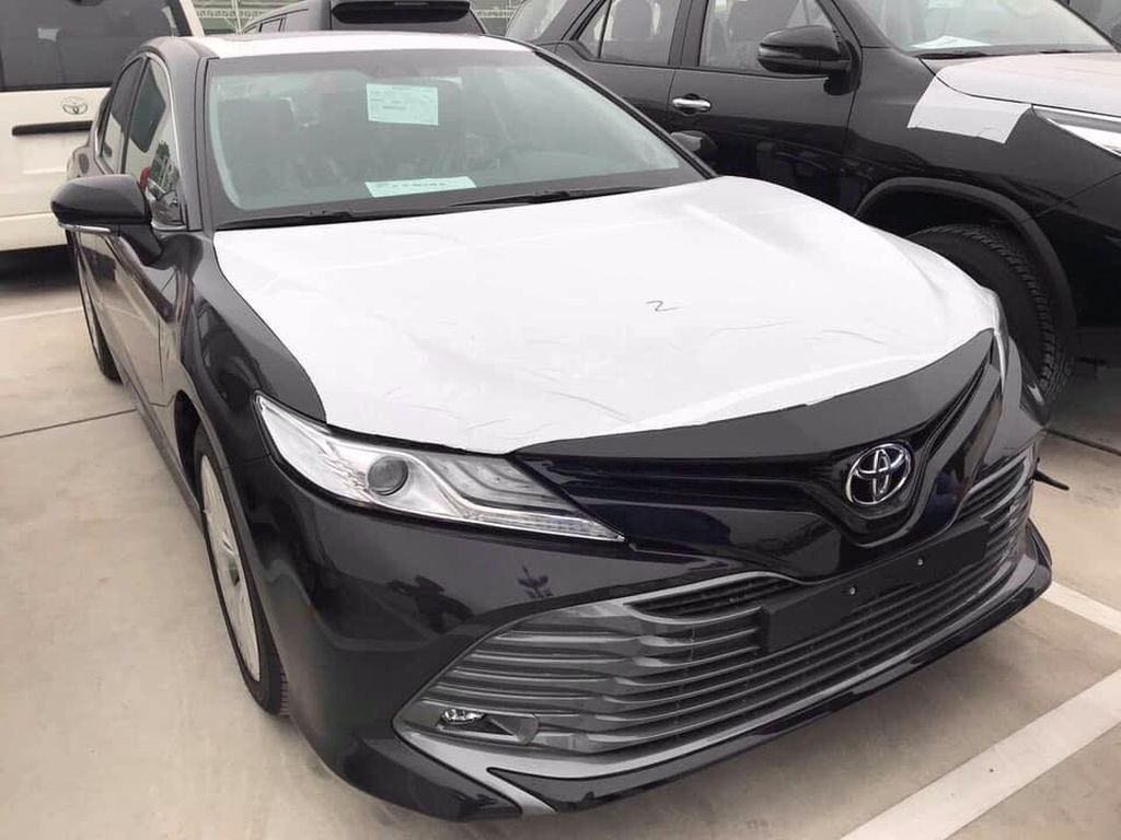 Toyota Camry 2019 ‘nhập Thái’ về Việt Nam: cắt giảm trang bị an toàn, giá bán dự kiến tăng mạnh