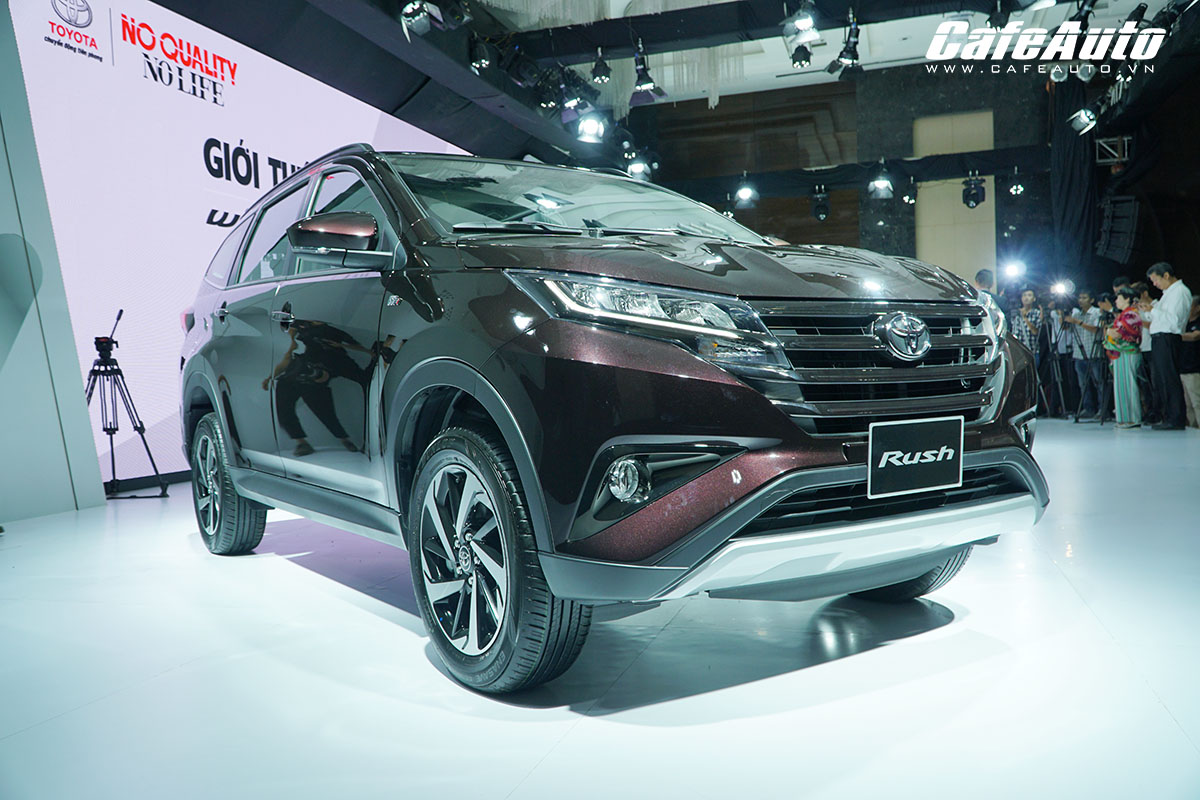Triệu hồi gần 1.600 xe Toyota Rush tại Việt Nam