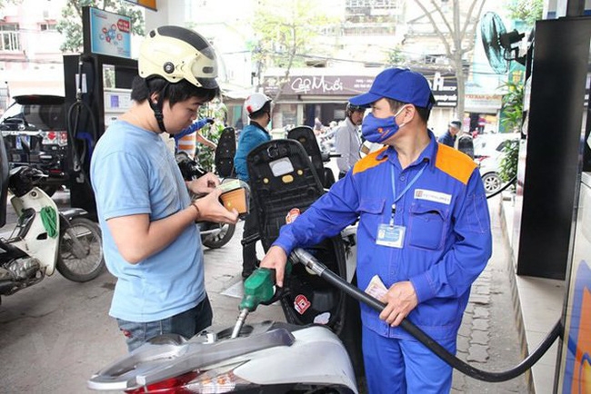 Giá xăng, dầu tiếp tục giảm hôm nay 26/9