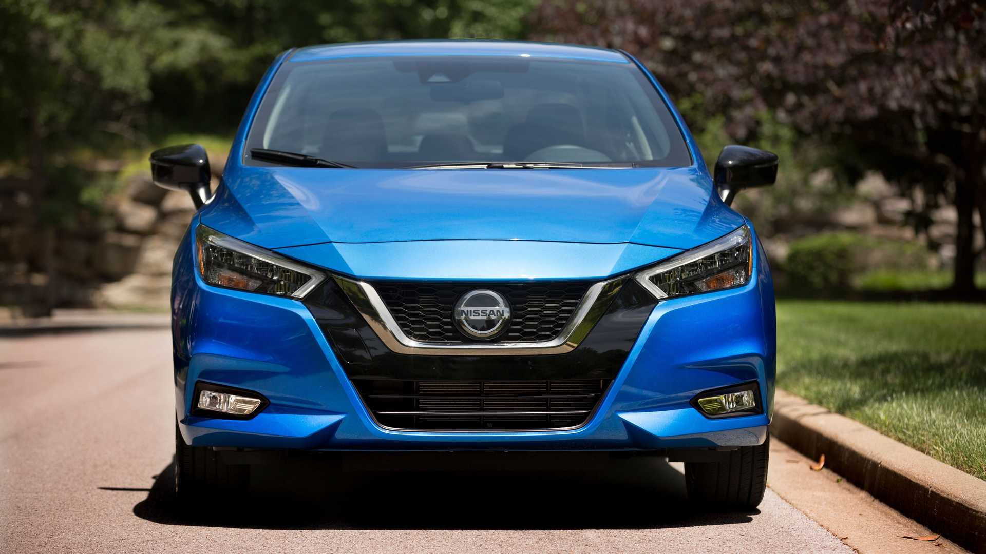 Nissan Sunny có bản cập nhật mới, chờ ngày về Việt Nam giá chênh lệch chỉ hơn 2.3 triệu đồng