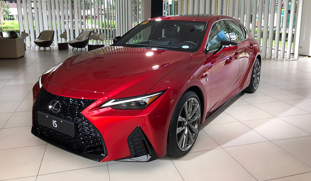 Lexus IS sắp về Việt Nam, cạnh tranh Audi A4, BMW 3-Series và Mercedes C-Class