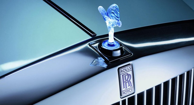 EU cấm cửa xe Rolls-Royce gắn biểu tượng phát sáng - 1