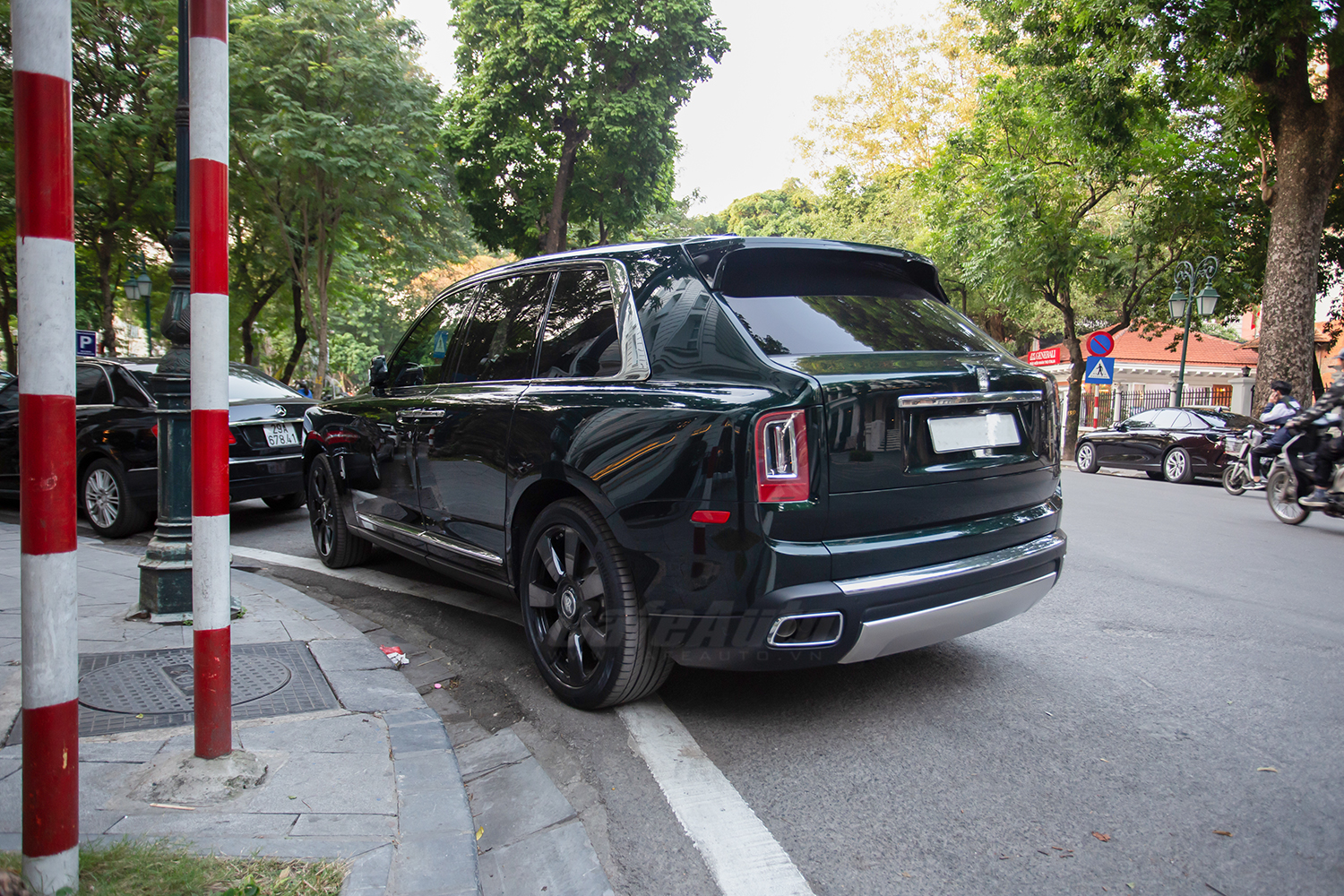 rollsroycecullinanxanh-cafeautovn-16