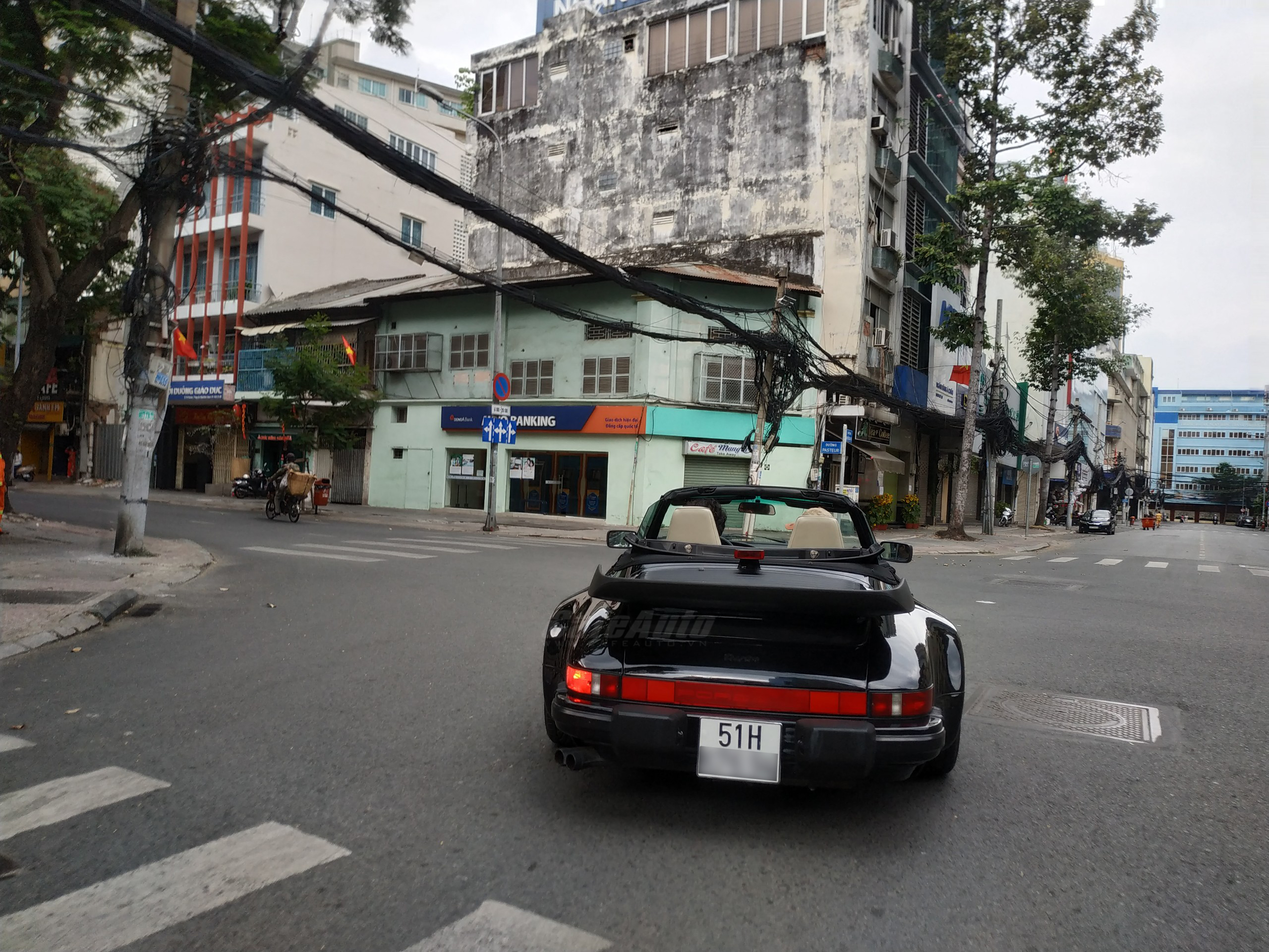 porsche930turbocabriolet-cafeautovn-9