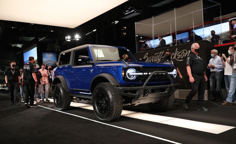 ford bronco mới