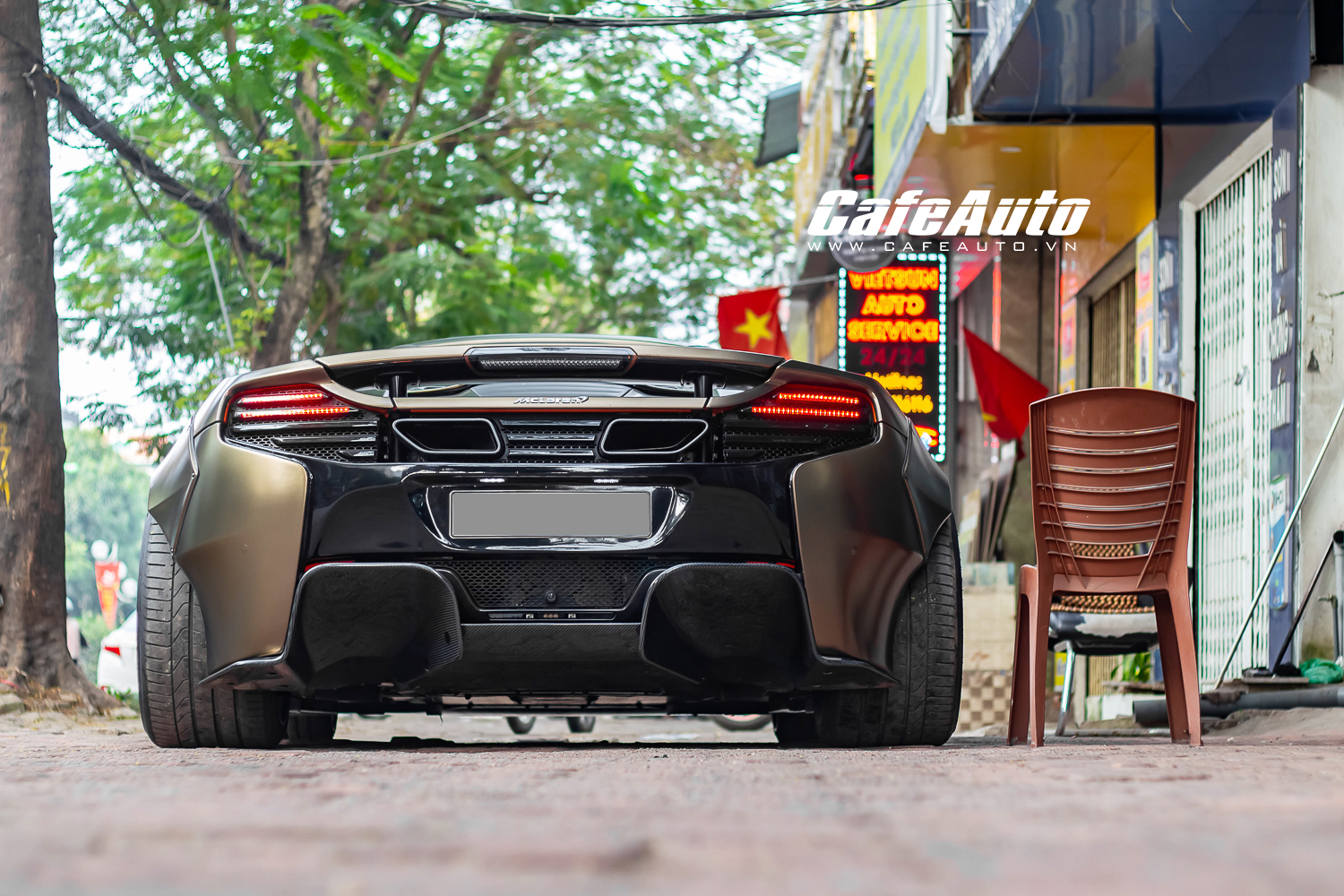 dai-gia-binh-phuoc-mua-mclaren-650s-liberty-walk-cafeautovn-4