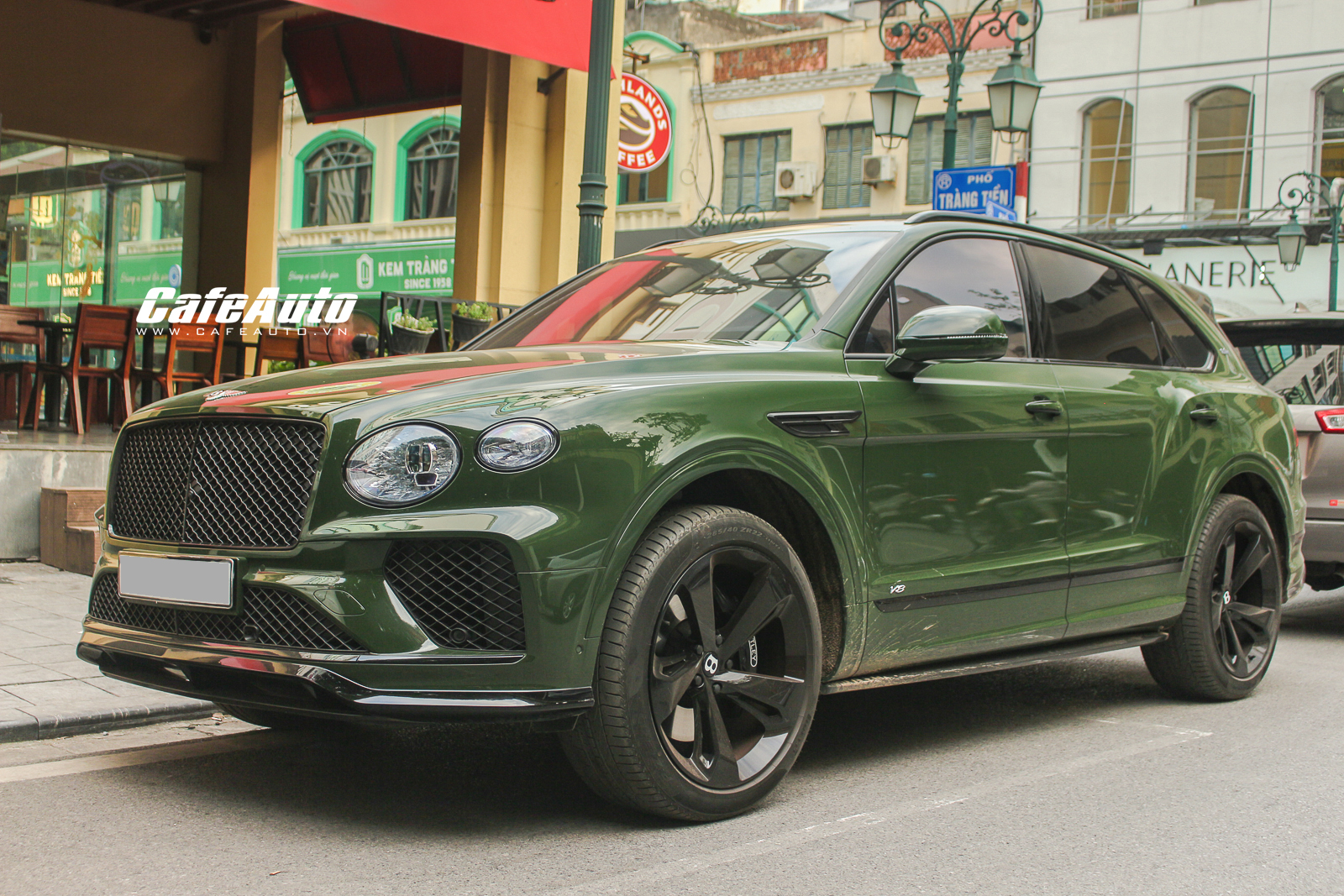 doanh-so-bentley-2021-dat-ky-luc-cafeautovn-10