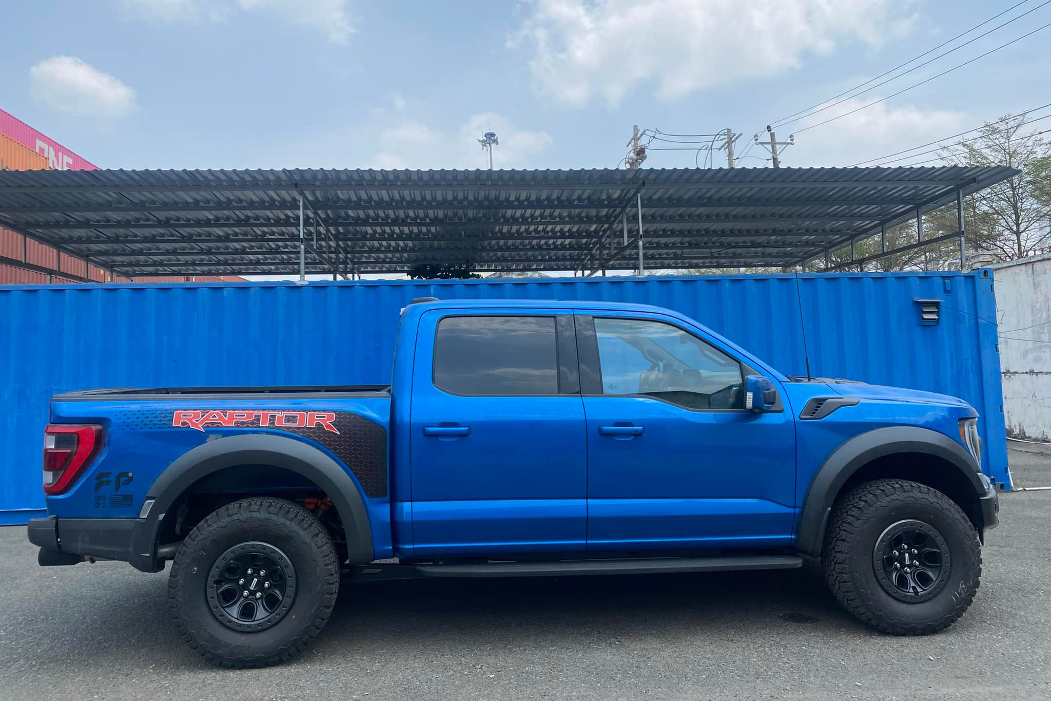 ford-f-150-raptor-2022-xanh-duong-cafeautovn-5