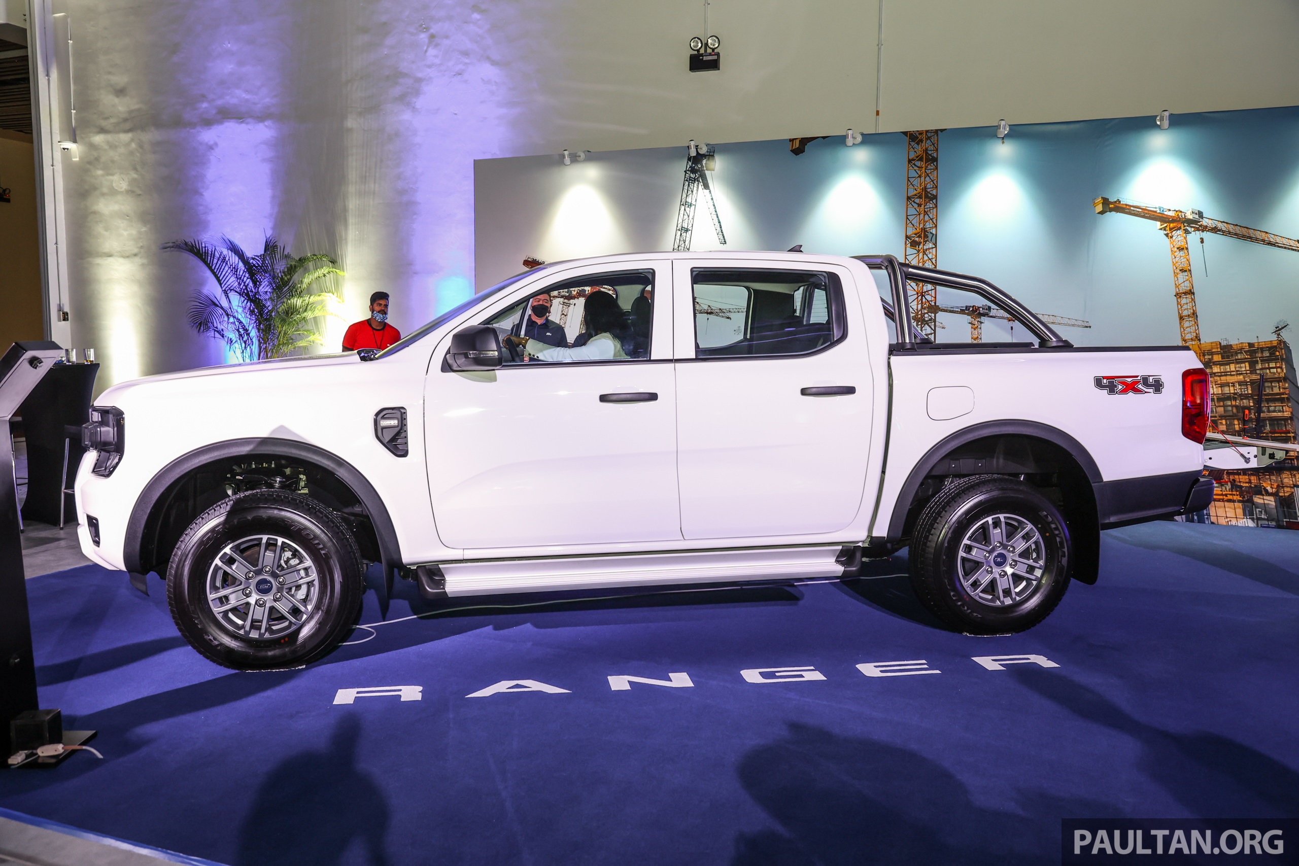 ford-ranger-2022-ra-mat-malaysia-cafeautovn-10