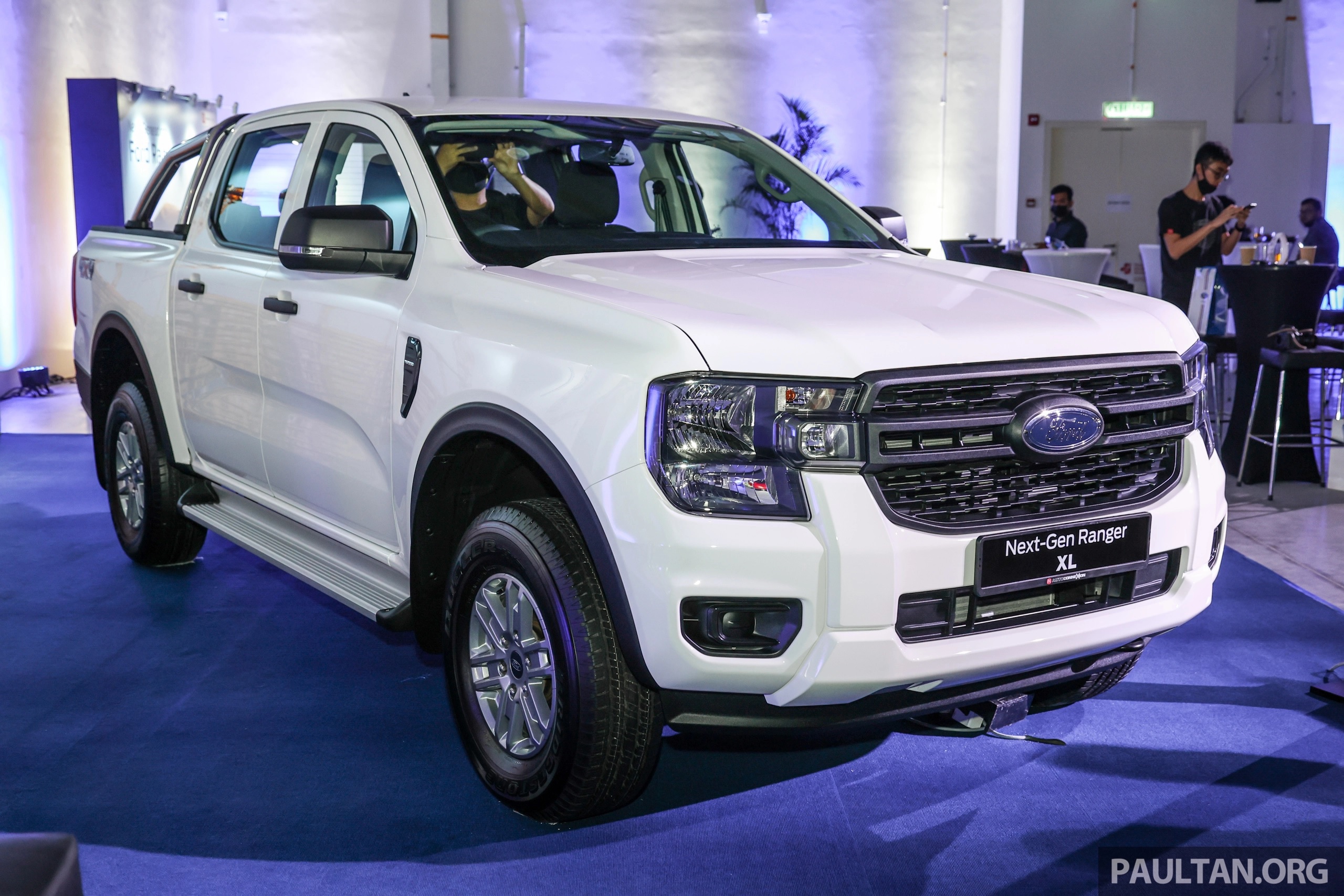 ford-ranger-2022-ra-mat-malaysia-cafeautovn-12