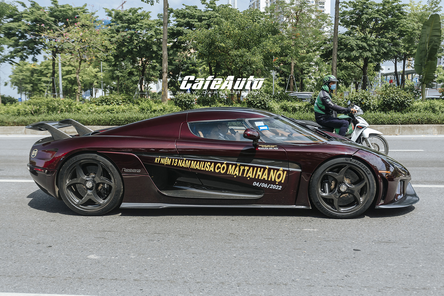 bugatti-chiron-sport-110-ans-edition-thai-lan-cafeautovn-18