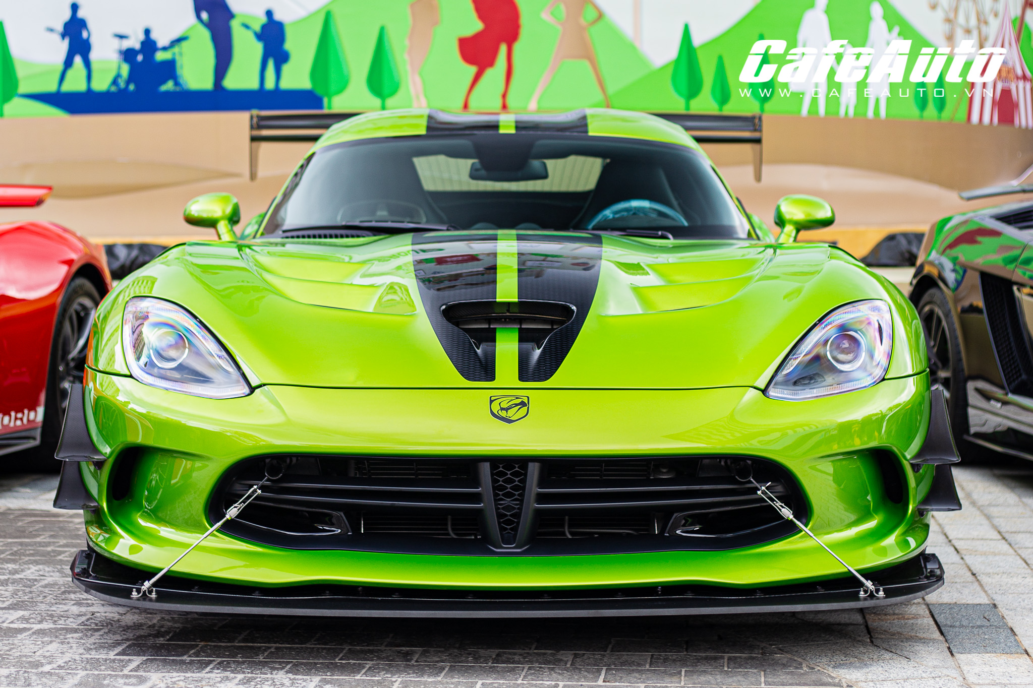 B t G p Dodge Viper ACR Th H M i c Nh t Vi t Nam Nghi V n Ch Nh n 