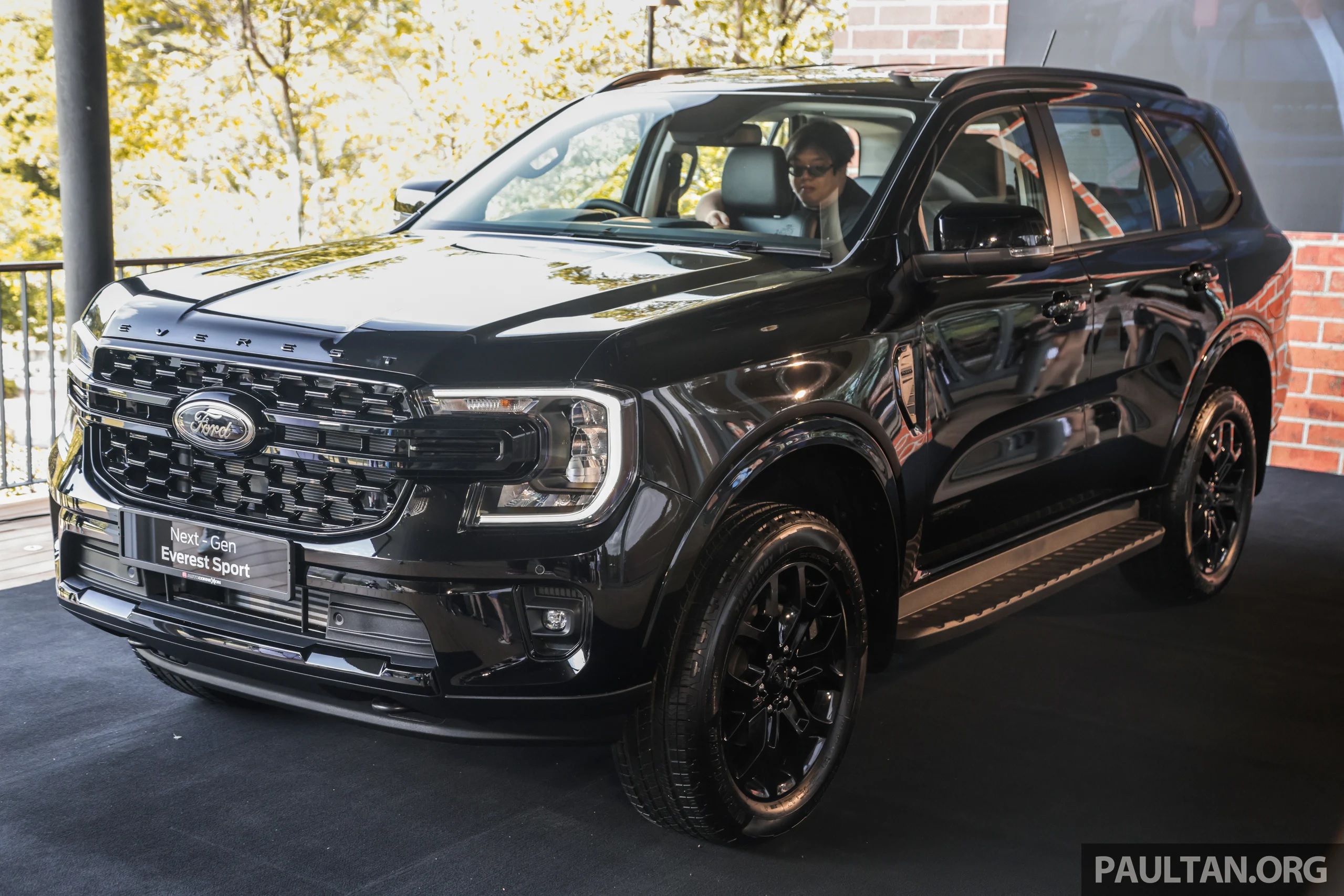 ford-everest-2023-ra-mat-malaysia-cafeautovn-1
