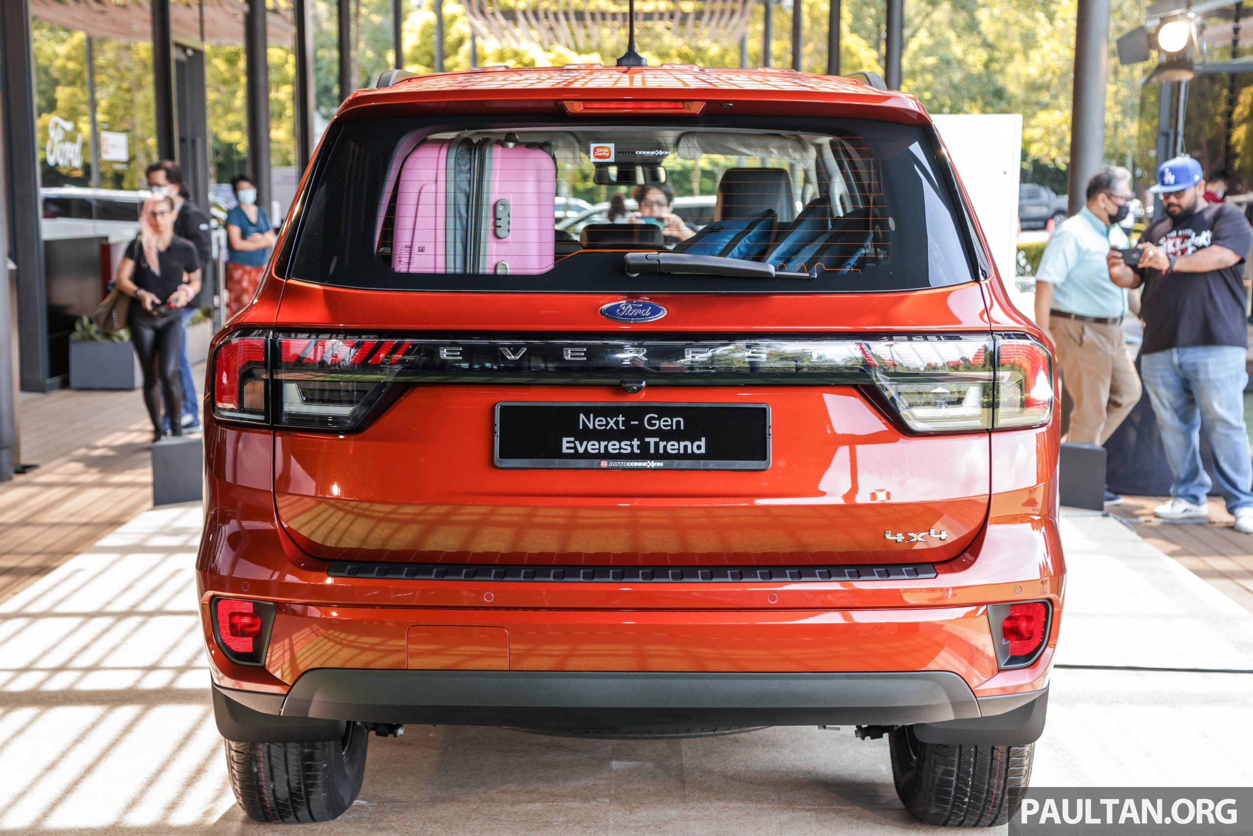 ford-everest-2023-ra-mat-malaysia-cafeautovn-5