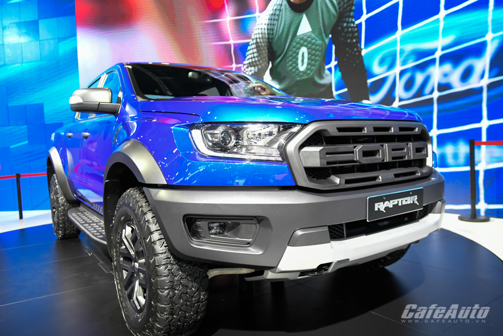 ford-ranger-raptor-2023-duong-pho-sai-gon-cafeautovn-8