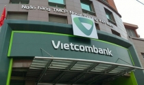 Vietcombank lại hoãn tăng phí Vietcombank lại hoãn tăng phí