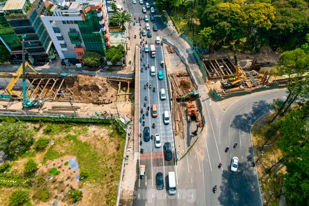 Thông xe hầm chui đi tới một trong hai sân bay lớn nhất Việt Nam