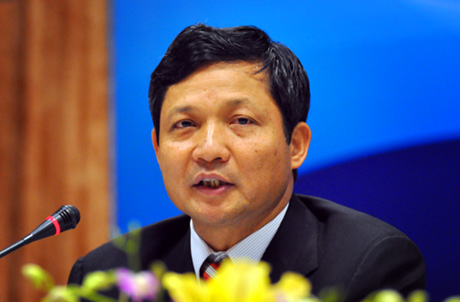 Tiến sĩ Vũ Viết Ngoạn cho rằng kích cầu là cần thiết với kinh tế VN hiện nay. Ảnh: Nhật Minh