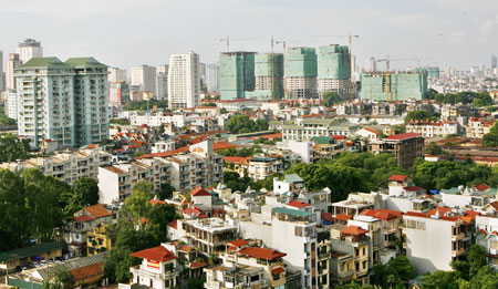 Bất động sản là điểm nghẽn của nền kinh tế. Ảnh: Khánh Nguyên