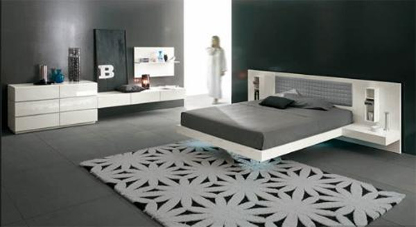 Giường ngủ thần kỳ có thể treo lơ lửng trong không gian trị giá 1,6 triệu USD. Nhà thiết kế người Hà Lan đã tích hợp nam châm để giữ chiếc giường có thể treo lơ lửng được như vậy. Đồng thời, chiếc giường còn được giữ bằng những sợi dây rất chắc buộc cố định vào tường để giường không bị trôi xuống.