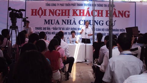 Emico, đài tiếng nói Việt Nam, Usilk City, ngân hàng, thế chấp, thị trường