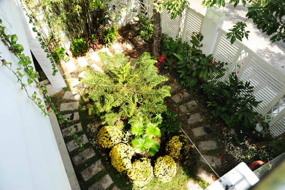 Biệt thự ngoại ô sang trọng của Quyền Linh