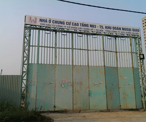 Dự án Ngoại giao đoàn, 2 năm vẫn trơ cọc thép gỉ