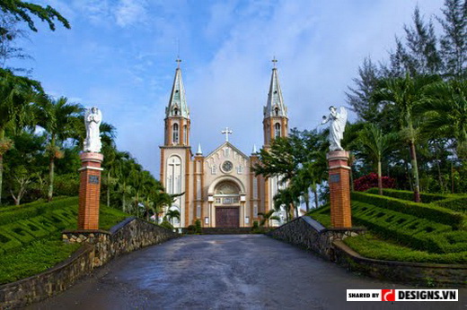 binh_chon_10_nha_tho_dep_nhat_viet_nam