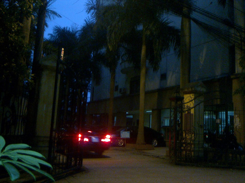 Còn điều gì chưa biết về khu nhà công vụ Hoàng Cầu?