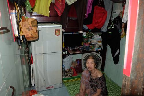 phố cổ, chật chội, mưu sinh, di dân, cực khổ, Hàng Buồm, Hàng Khay, Hà Nội, Tràng Tiền, sầm uất phố cổ, chật chội, mưu sinh, di dân, cực khổ, Hàng Buồm, Hàng Khay, Hà Nội, Tràng Tiền, sầm uất