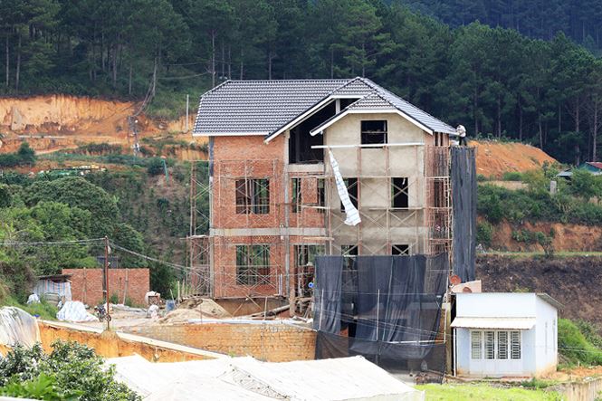 Công trình không phép thách thức