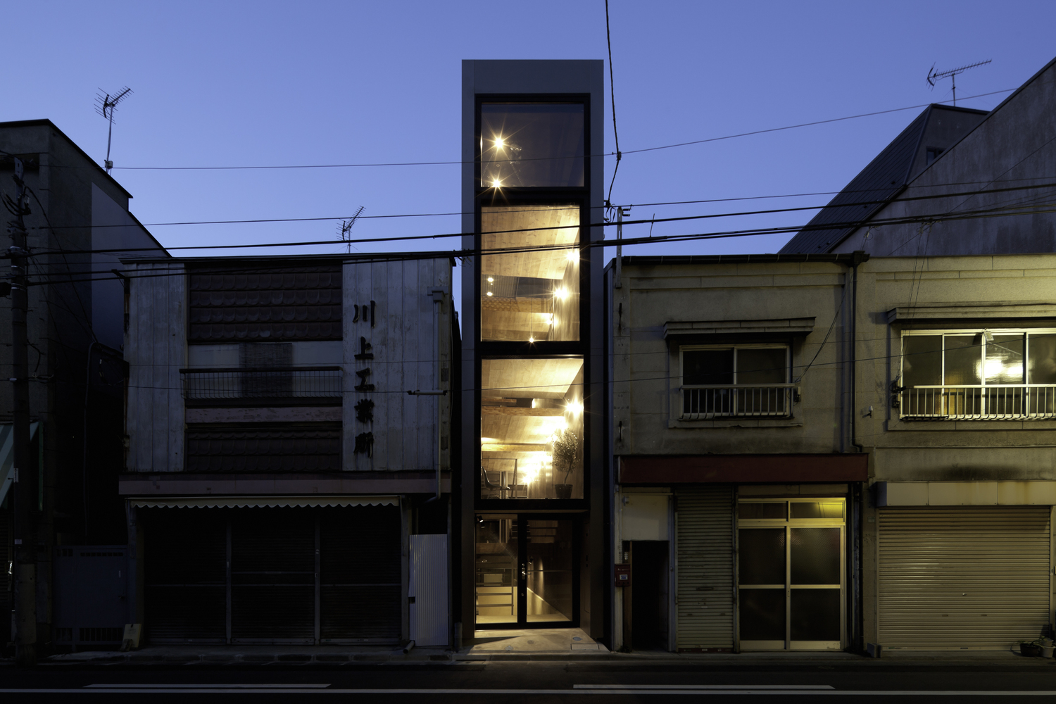 “Nhà 1,8m” với thiết kế thông thoáng ở Nhật Bản