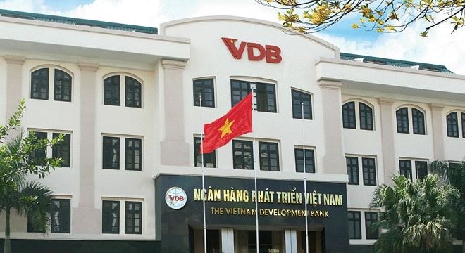 Bộ Tài chính đòi nợ hộ VDB