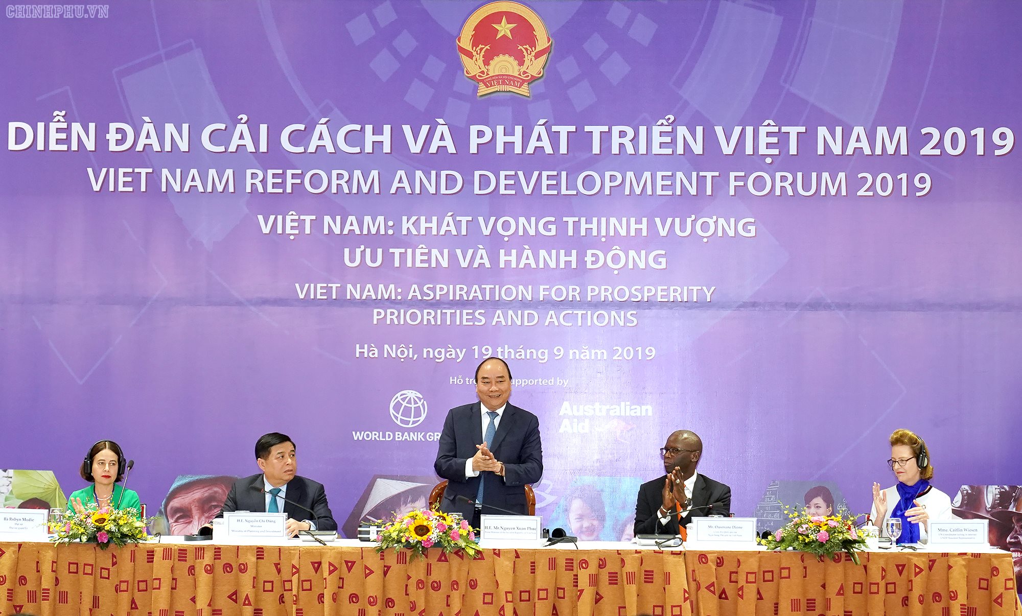 Việt Nam không còn cách nào khác là phải vươn lên