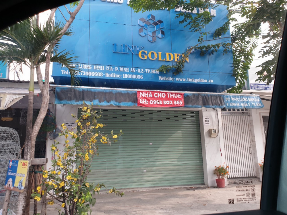 Bóng đen Covid bao trùm, 70% sàn giao dịch phải đóng cửa Bóng đen Covid bao trùm, 70% sàn giao dịch phải đóng cửa